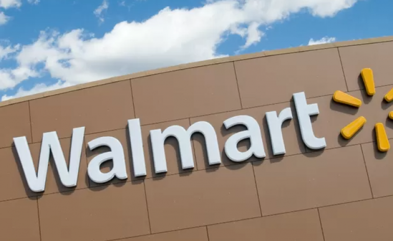 Walmart eleva previsão de vendas à medida que consumidores buscam pechinchas