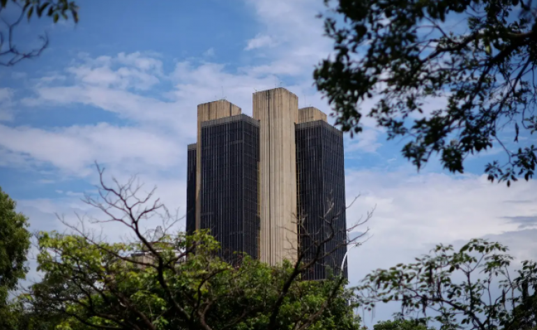 BC diz que entrou em novo estágio da Selic, após choque de juros e de olho no fiscal