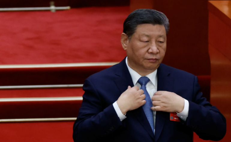 China reage e amplia guerra comercial com os EUA, elevando tensão nos mercados