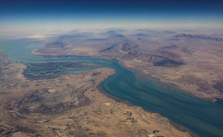 Brasil firma acordo com Turquia para garantir rota alternativa ao Estreito de Ormuz