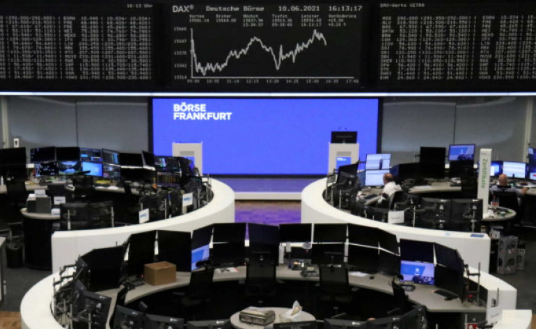 Bolsas da Europa fecham em alta apesar de disparada dos preços do petróleo