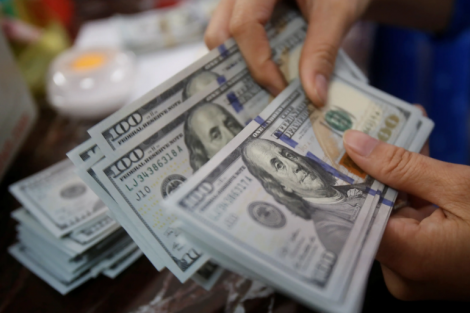 Dólar hoje tem baixa com trégua EUA-China e inflação nos EUA no radar