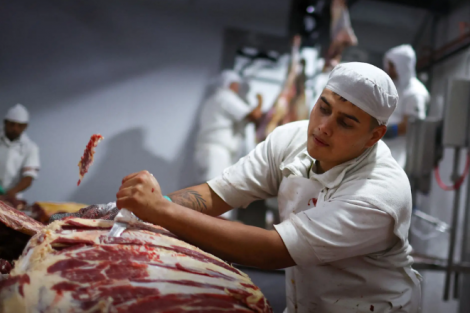 Setor de carne bovina do Brasil realoca embarques e crescerá até 14%, diz Abiec