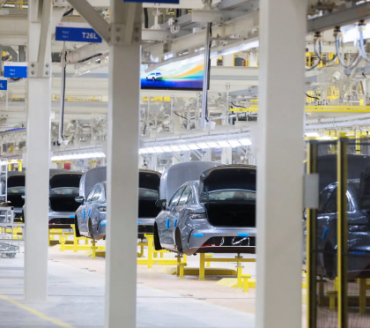 Confiança da indústria do Brasil melhora em fevereiro pelo 3º mês