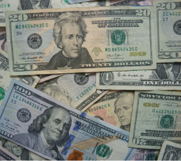 Dólar hoje cai abaixo de R$ 4,90 após dados de emprego acima do previsto nos EUA