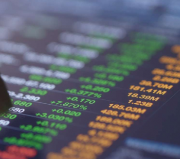Ibovespa futuro cai com eleições e fim da escala 6×1 no radar; dólar sobe